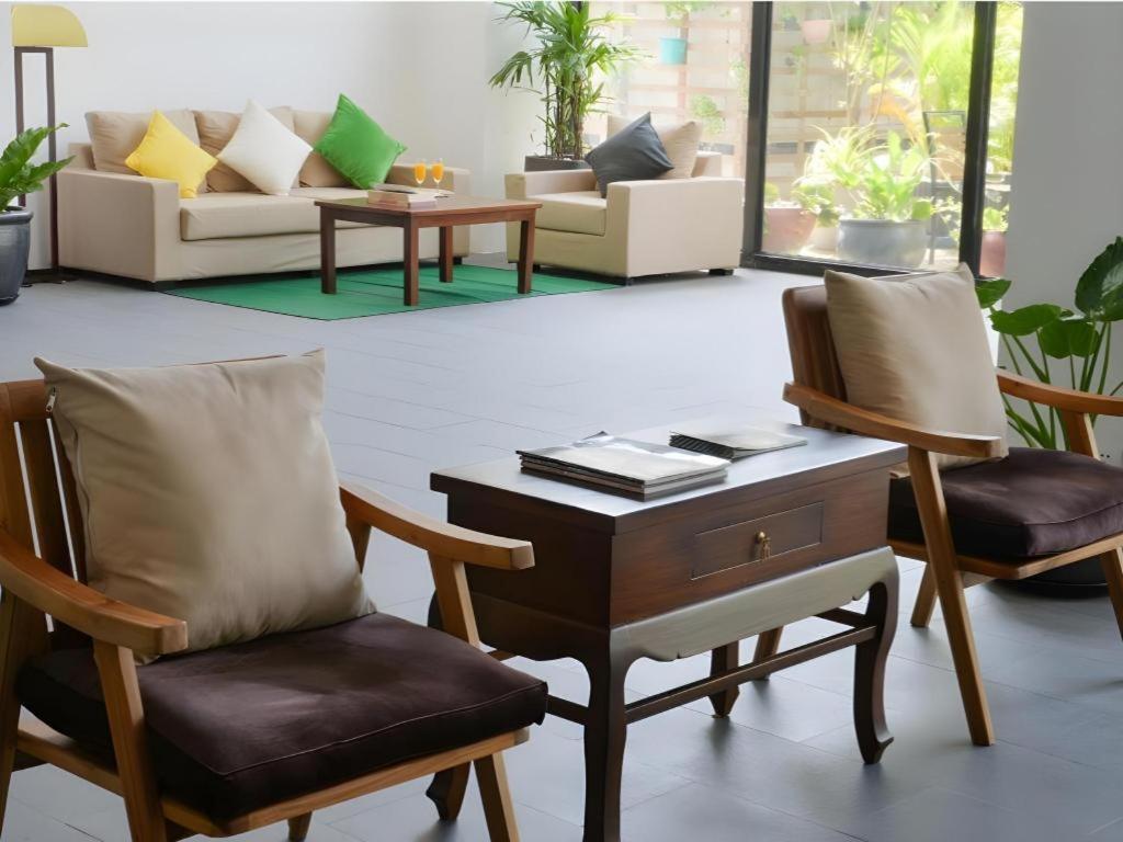 Kolab Sor Phnom Penh Hotel Esterno foto
